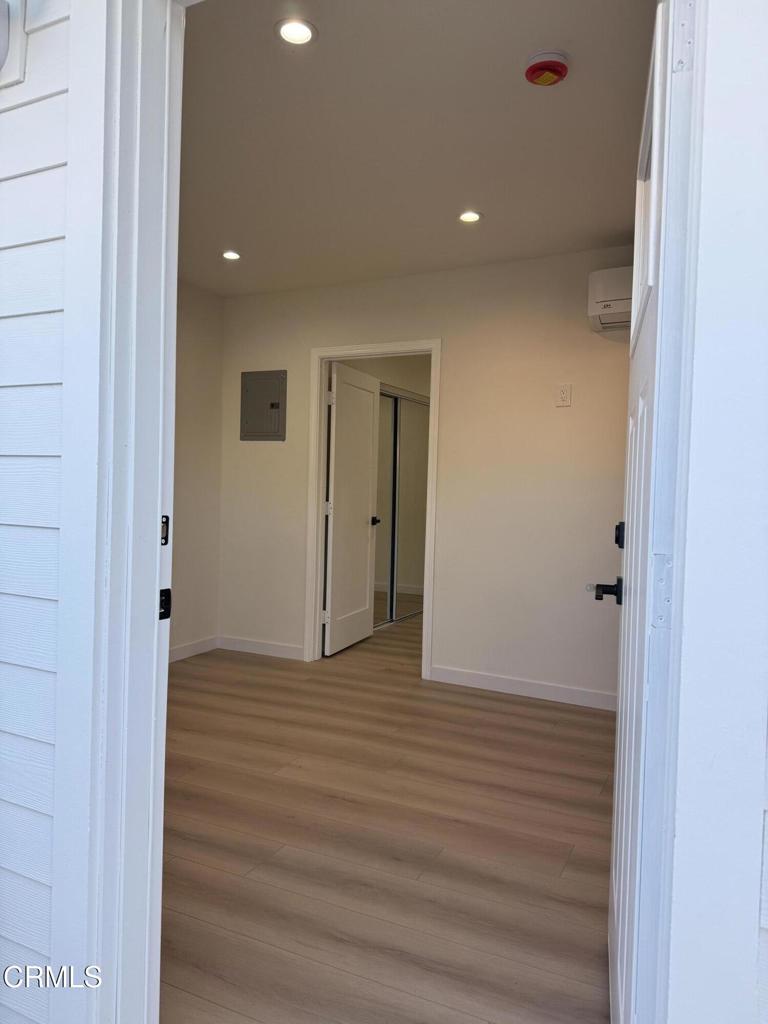 Residential Lease in Woodland Hills 2