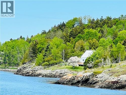 30 Stover Rd, Fairhaven, NB, E5V1P8 | Card Image