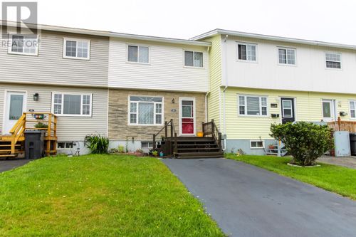 60 Lindbergh Cres, House with 3 bedrooms, 2 bathrooms and null parking in Mount Pearl NL | Card Image