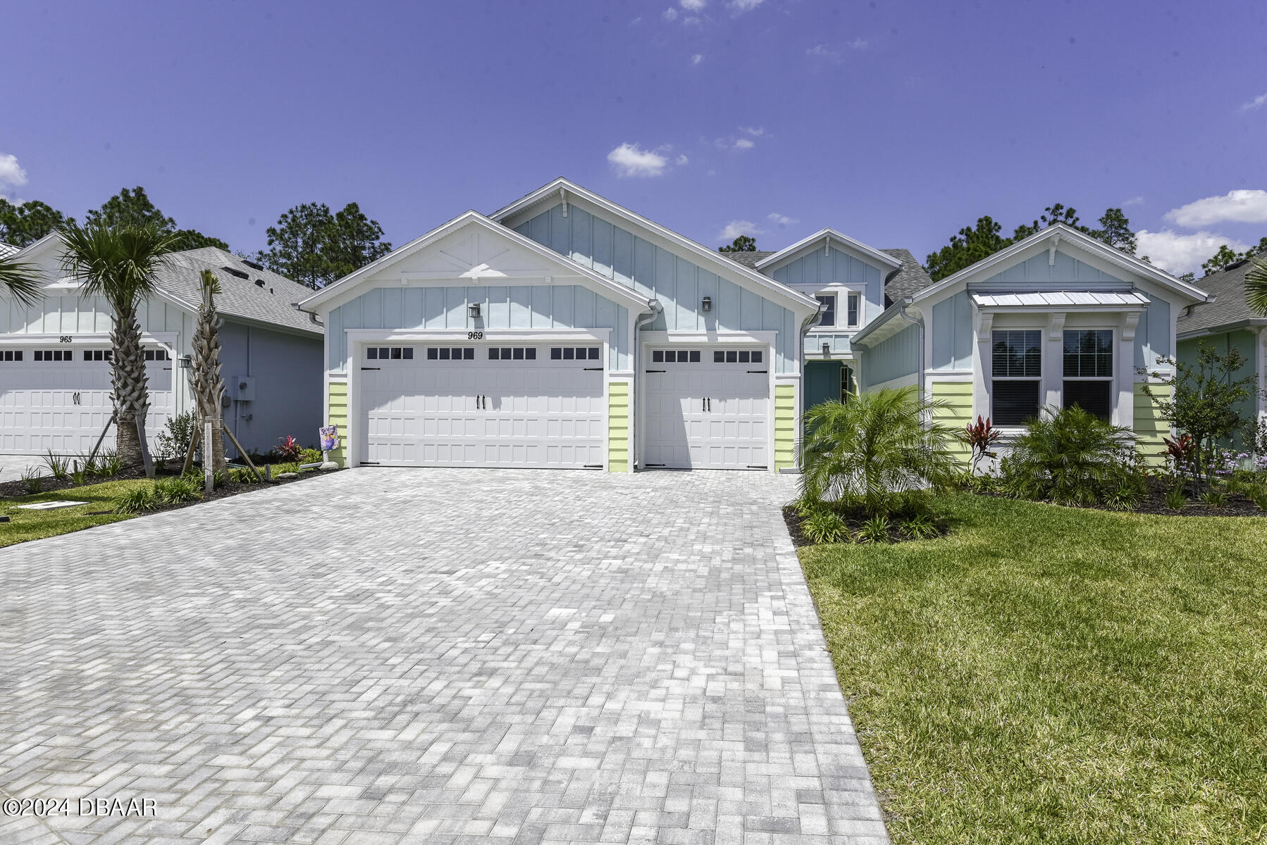 Bama Breeze Dr, Daytona Beach, FL 32124
