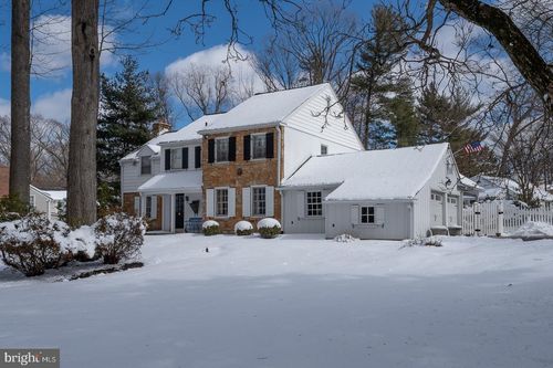 395 Bair Rd, BERWYN, PA, 19312-1407 | Card Image