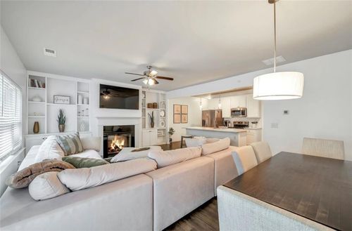 378 Mulberry Row Se, Atlanta, GA, 30354-2874 | Card Image