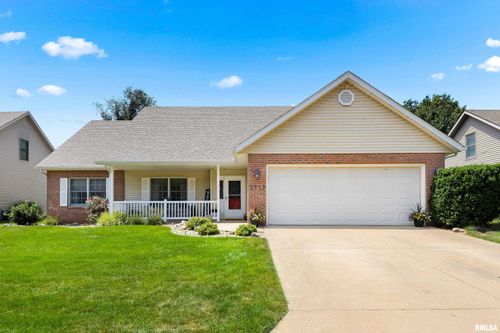 1917 Dane Kelsey Dr, Pekin, IL, 61554-6604 | Card Image