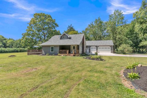 808 Johnson St, Ligonier, IN, 46767-2338 | Card Image