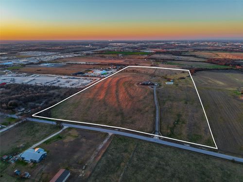 1041 Clarence Rd, Temple, TX, 76501-6652 | Card Image