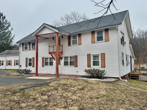 1 Royal Acres Dr, Middletown, NY, 10940-7659 | Card Image