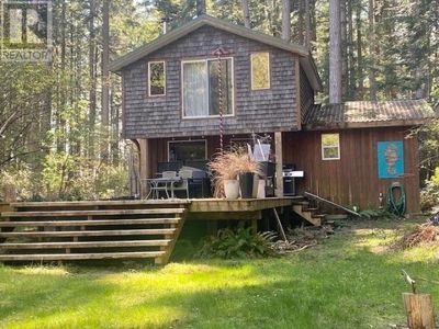 1466 Vancouver Blvd, House other with 3 bedrooms, 1 bathrooms and null parking in Lund BC | Image 1