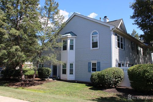 2 Jade Ct, Franklin Park, NJ, 08823-1605 | Card Image