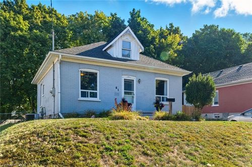 81 Beech Ave, Cambridge, ON, N3C1X6 | Card Image