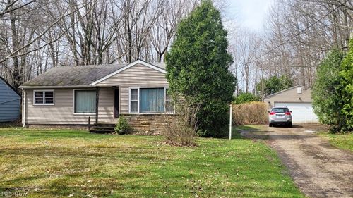 6558 Mentor Park Blvd, Mentor, OH, 44060-3726 | Card Image