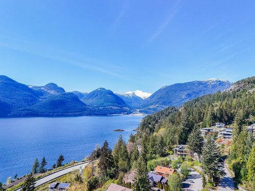 642 Lower Cres, Britannia Beach, BC, V8B1J1 | Card Image