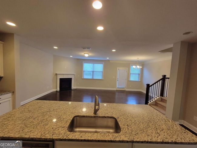 8265 Village Pl, Townhouse with 3 bedrooms, 3 bathrooms and 2 parking in Suwanee GA | Image 5