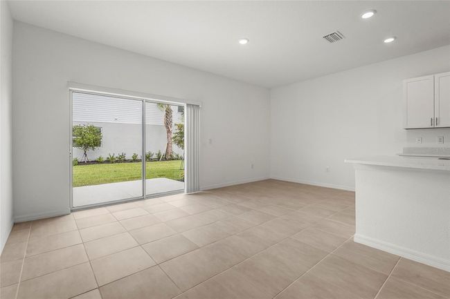 8705 Winter Breeze Way, Townhouse with 3 bedrooms, 3 bathrooms and null parking in SARASOTA FL | Image 19