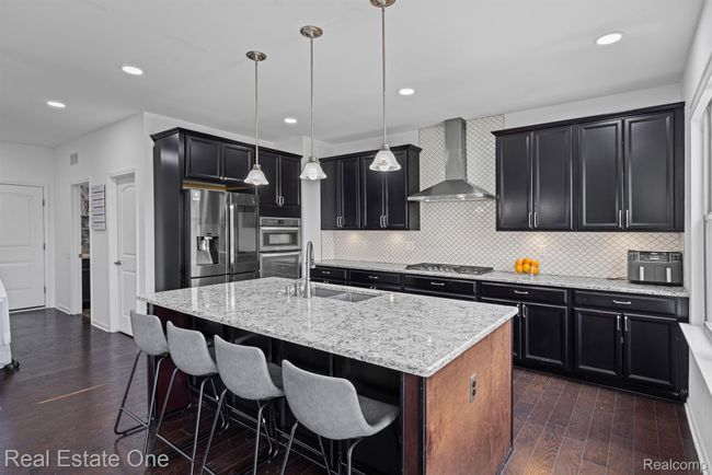 41829 Steinbeck Gln, House other with 4 bedrooms, 3 bathrooms and null parking in Novi MI | Image 6