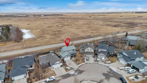 512 Highland Close, Strathmore, AB, T1P1Z5 | Card Image