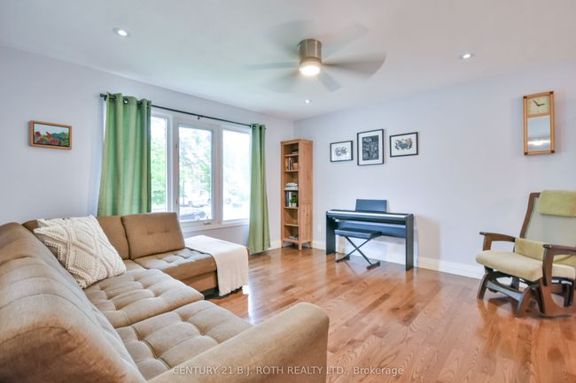 51 Heather St, House other with 3 bedrooms, 2 bathrooms and 2 parking in Barrie ON | Image 6