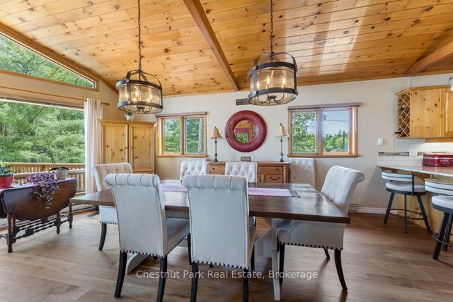 247 Wapaska Cres, House other with 5 bedrooms, 3 bathrooms and 3 parking in Gravenhurst ON | Image 9