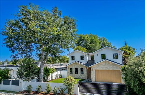 22616 Hatteras St, Woodland Hills, CA, 91367 | Card Image