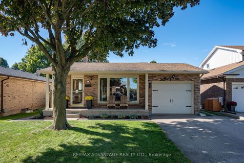 39 Lysanda Ave, London, ON, N5Z4L1 | Card Image