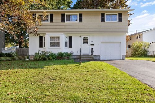 104 Meadow River Dr, Liverpool, NY, 13090-2802 | Card Image