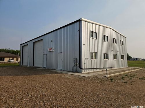 105 1st Ave S, Leroy, SK, S0K | Card Image