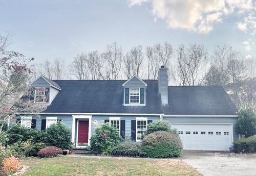 67 Beechwood Dr, Horse Shoe, NC, 28742-9706 | Card Image
