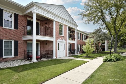 101-530 Shorely Dr, Barrington, IL, 60010-3305 | Card Image