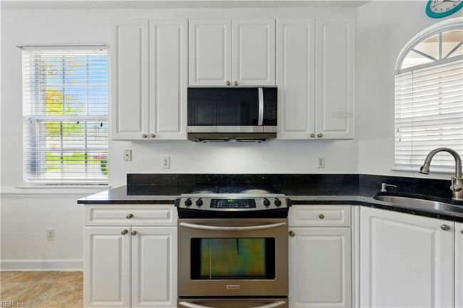 1102 Noble Walk Ct, House attached with 3 bedrooms, 3 bathrooms and null parking in Virginia Beach VA | Image 12
