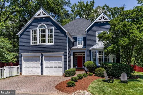 10513 Democracy Ln, POTOMAC, MD, 20854-4004 | Card Image
