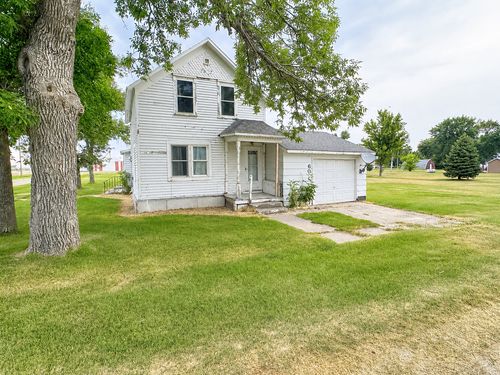 60 Garfield Ave, Clifford, ND, 58016-7711 | Card Image