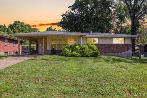 1825 Swallow Ln, Florissant, MO, 63031-3629 | Card Image