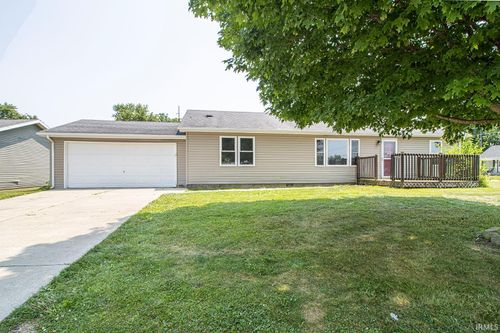 825 Rockshire Ct, Gas City, IN, 46933-2200 | Card Image