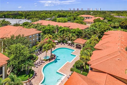 524-8920 Colonnades Ct E, BONITA SPRINGS, FL, 34135-7845 | Card Image