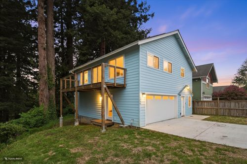 5956 Christopher Drive, Eureka, CA, 95503 | Card Image
