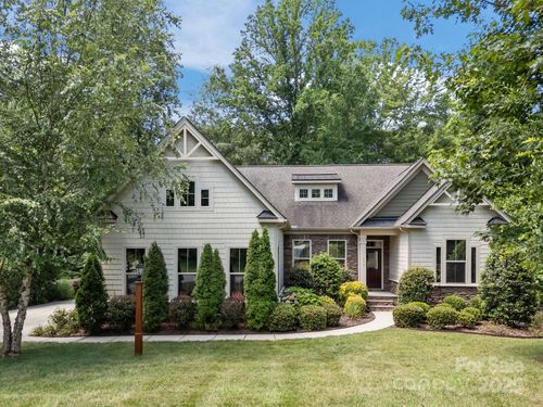 113 Chaska Loop, Troutman, NC, 28166-8822 | Card Image