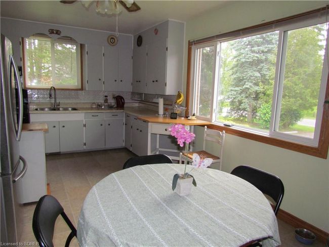 945 Mid Nwal Townline Road, House other with 7 bedrooms, 3 bathrooms and 7 parking in Norfolk County ON | Image 9