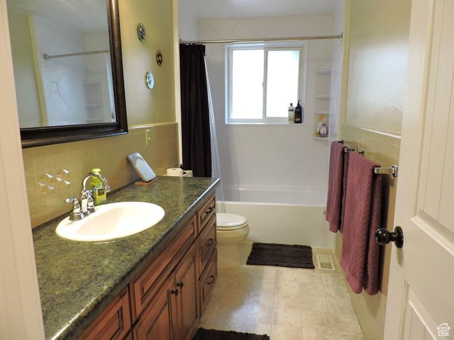 Full Bathroom on Main Level | Image 34