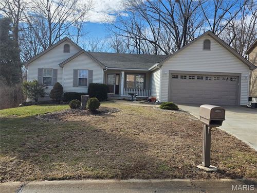 3935 Rhine Ct, Saint Charles, MO, 63304-1421 | Card Image