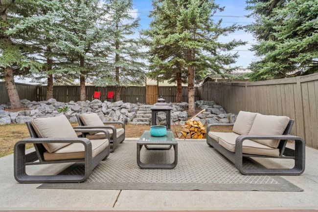 1048 Deer River Circle Se, Home with 4 bedrooms, 3 bathrooms and 4 parking in Calgary AB | Image 48