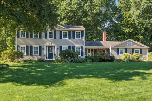 5 Sunnyside Dr, Cumberland, RI, 02864-2716 | Card Image