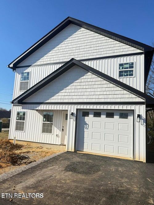 110-101110 Ken Lewis Way, Maryville, TN, 37801-1139 | Card Image