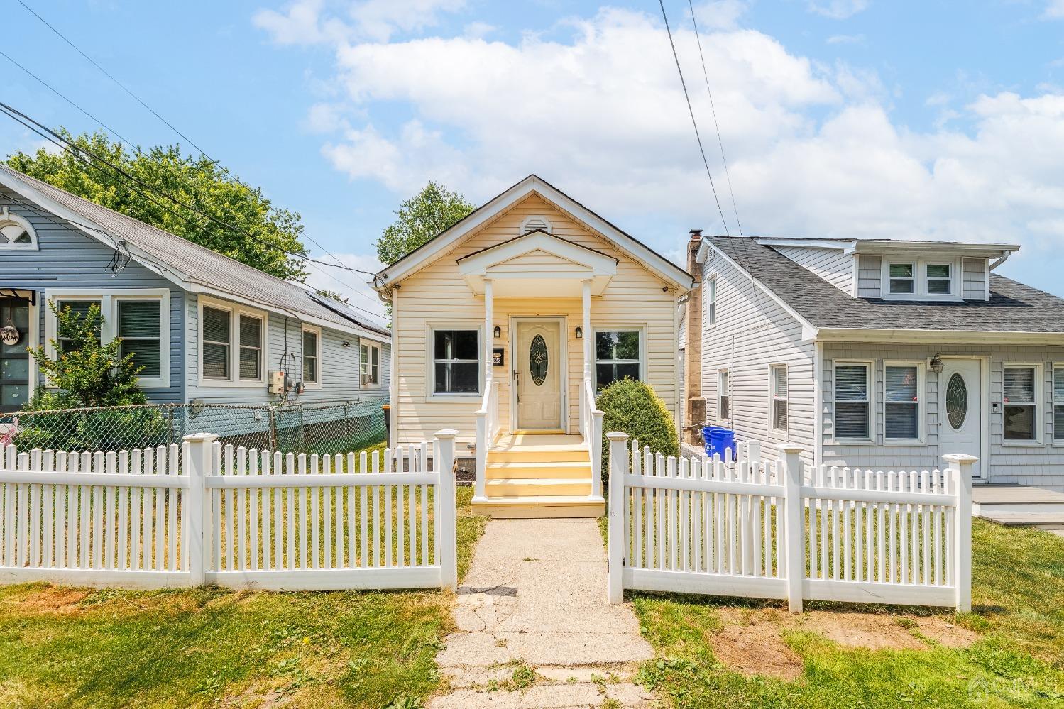 Prospect Ave, South Amboy, NJ 08879