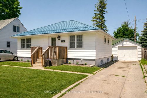 470 O'Connell Rd, Peterborough, ON, K9J4C9 | Card Image