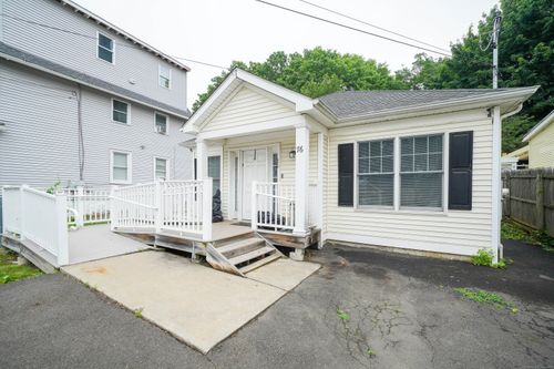 76 White St, Bridgeport, CT, 06610-2714 | Card Image