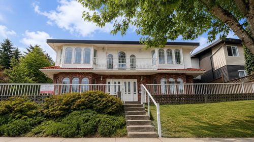 5135 Marine Dr, Burnaby, BC, V5J3G5 | Card Image
