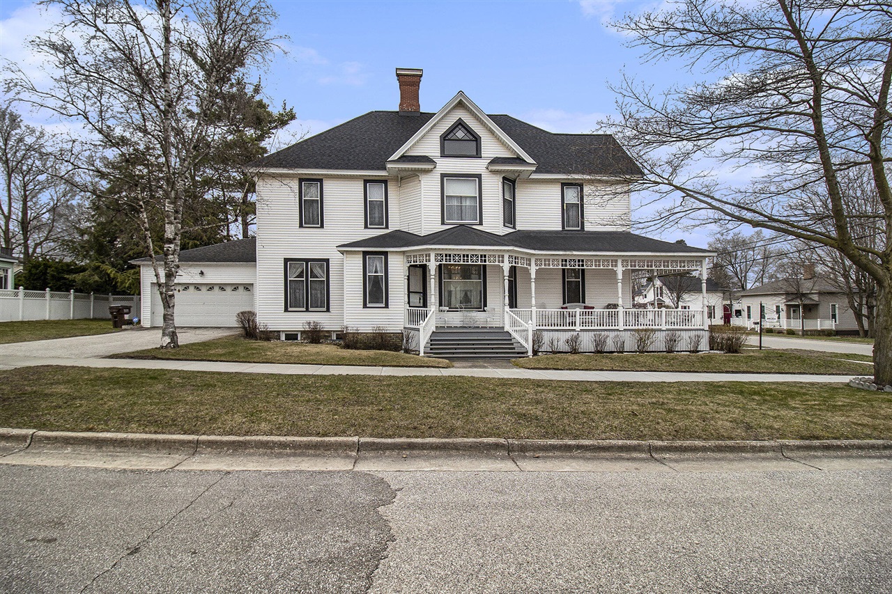 Washington Ave, Ludington, MI 49431