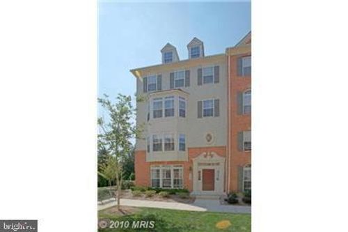 5645 Harrington Falls Ln, ALEXANDRIA, VA, 22312-4031 | Card Image