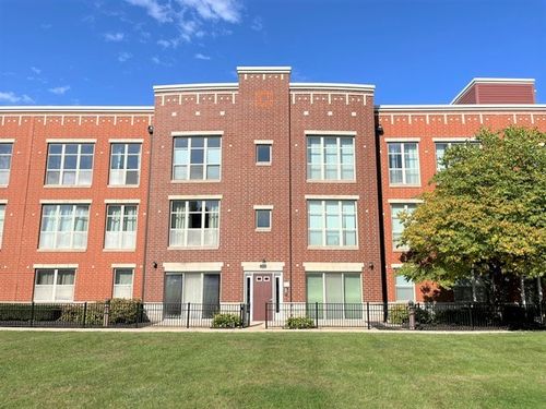 3w-328 E 25th Place, Chicago, IL, 60616 | Card Image