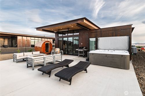 23584 Gorge Loop Drive, Quincy, WA, 98848 | Card Image