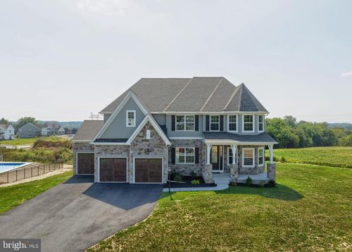 232 W Side Dr, LITITZ, PA, 17543-8843 | Card Image